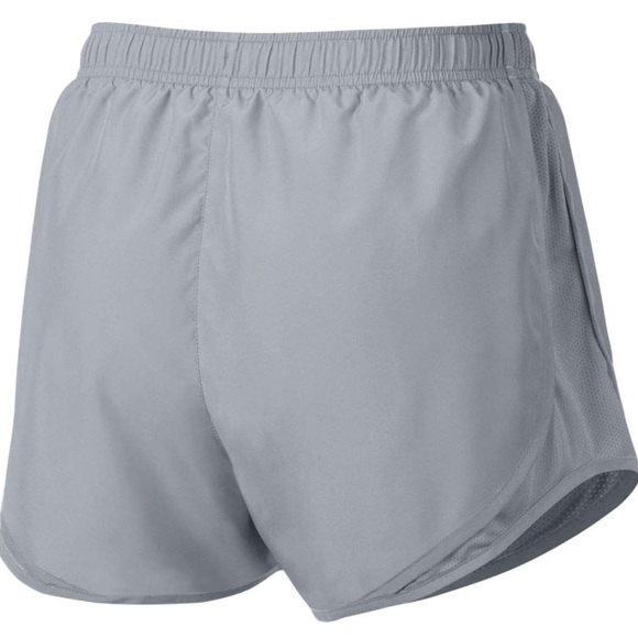 🔥NWOT Nike Women's Tempo Brief-Lined Running Shorts! - Picture 2 of 11